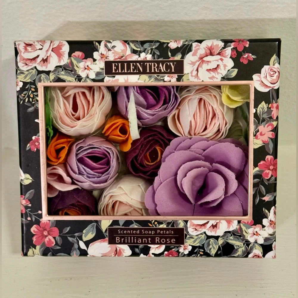 Ellen Tracy Scented Soap Petals Brilliant Rose New Gift Box 15 pcs.
